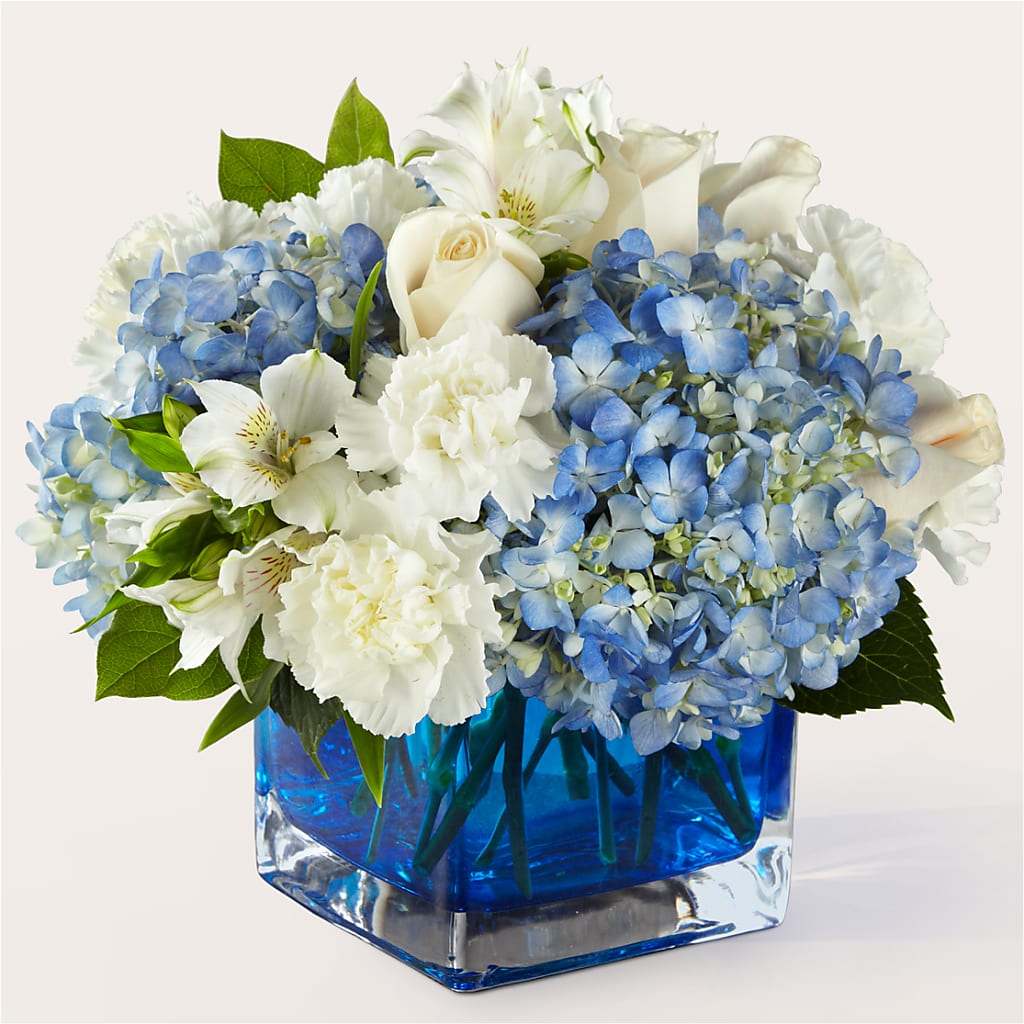 Soothing Waters Bouquet – Flower Loft, Southfield MI