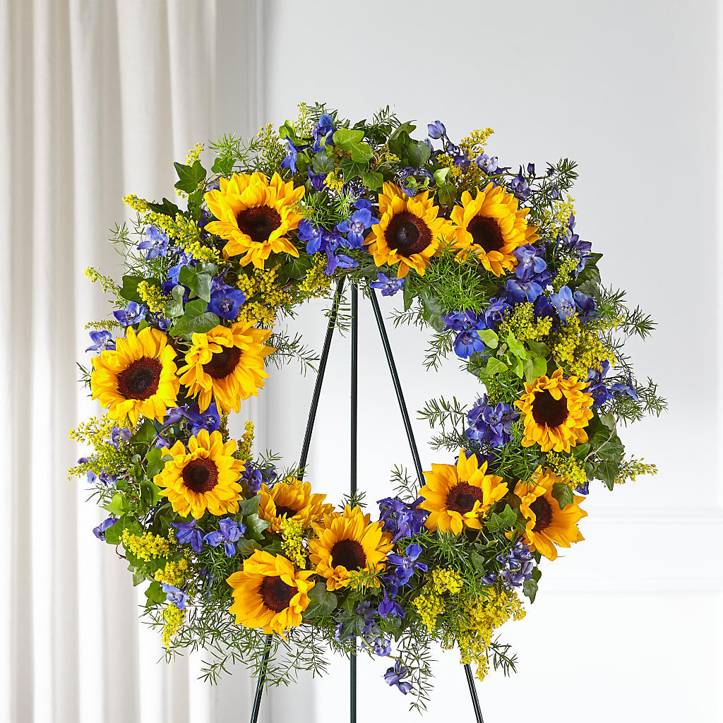 Bright Rays Wreath – Flower Loft, Southfield MI