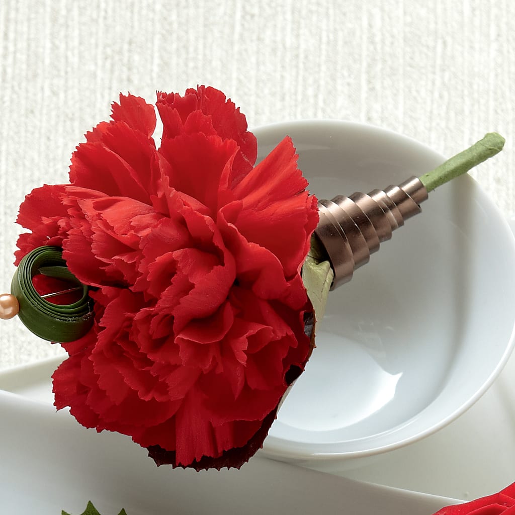 Red Carnation Boutonniere – Flower Loft, Southfield MI