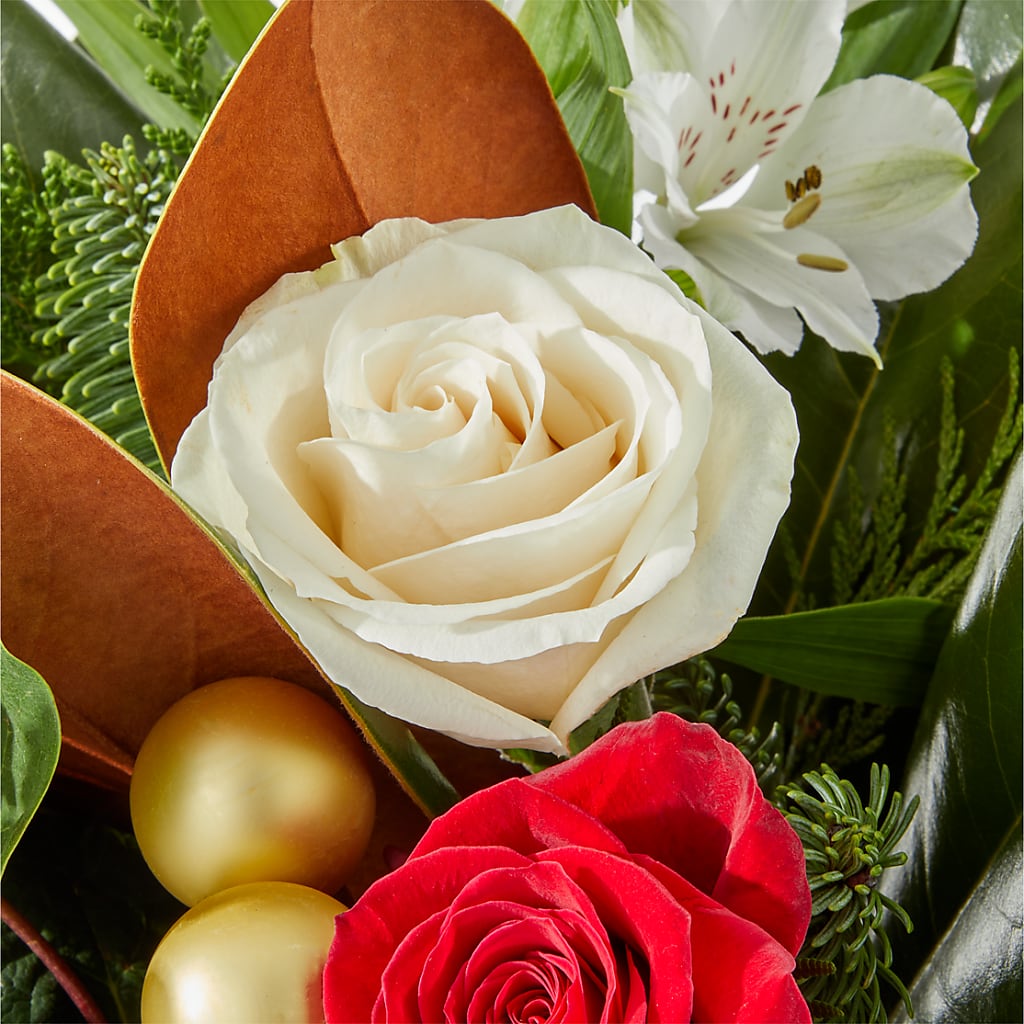 Joy & Jolly Bouquet –  Flower Loft, Southfield MI