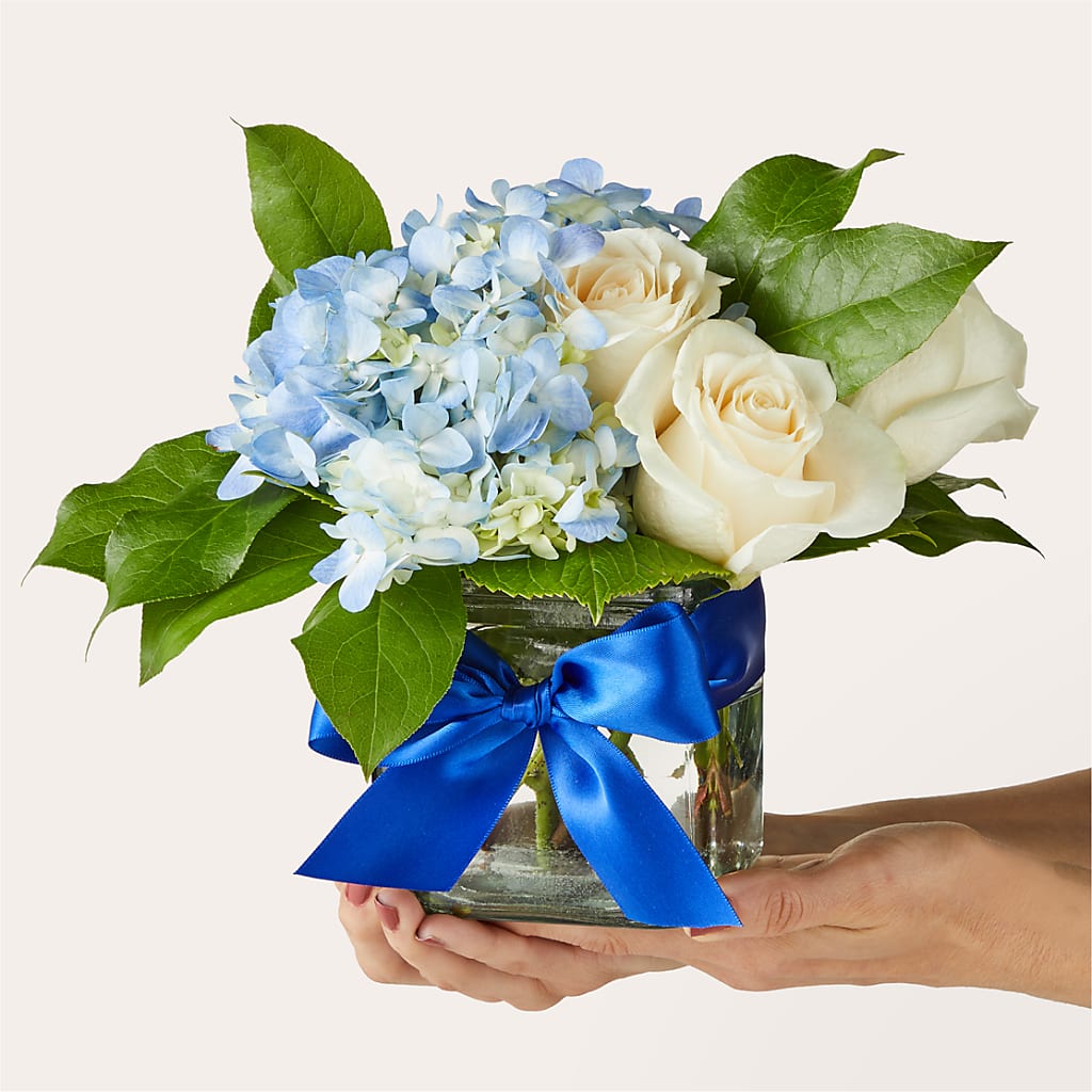 Sky Blue Delight Bouquet –  Flower Loft, Southfield MI